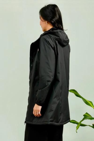 Veste imperméable fourée noire