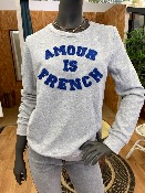 Sweat Amour is French Gris bleu 