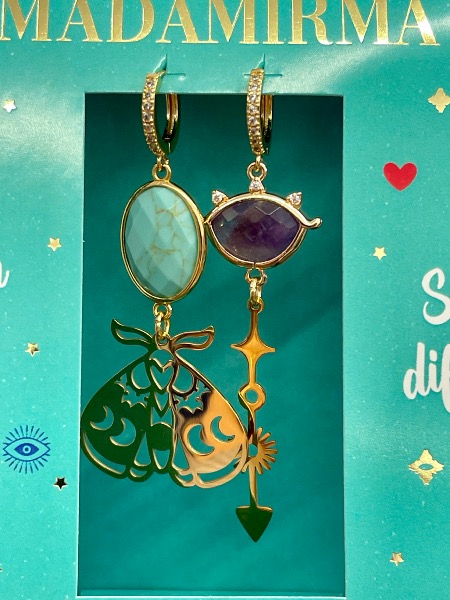 Boucles d’oreilles asymétriques « papillon » Madamirma